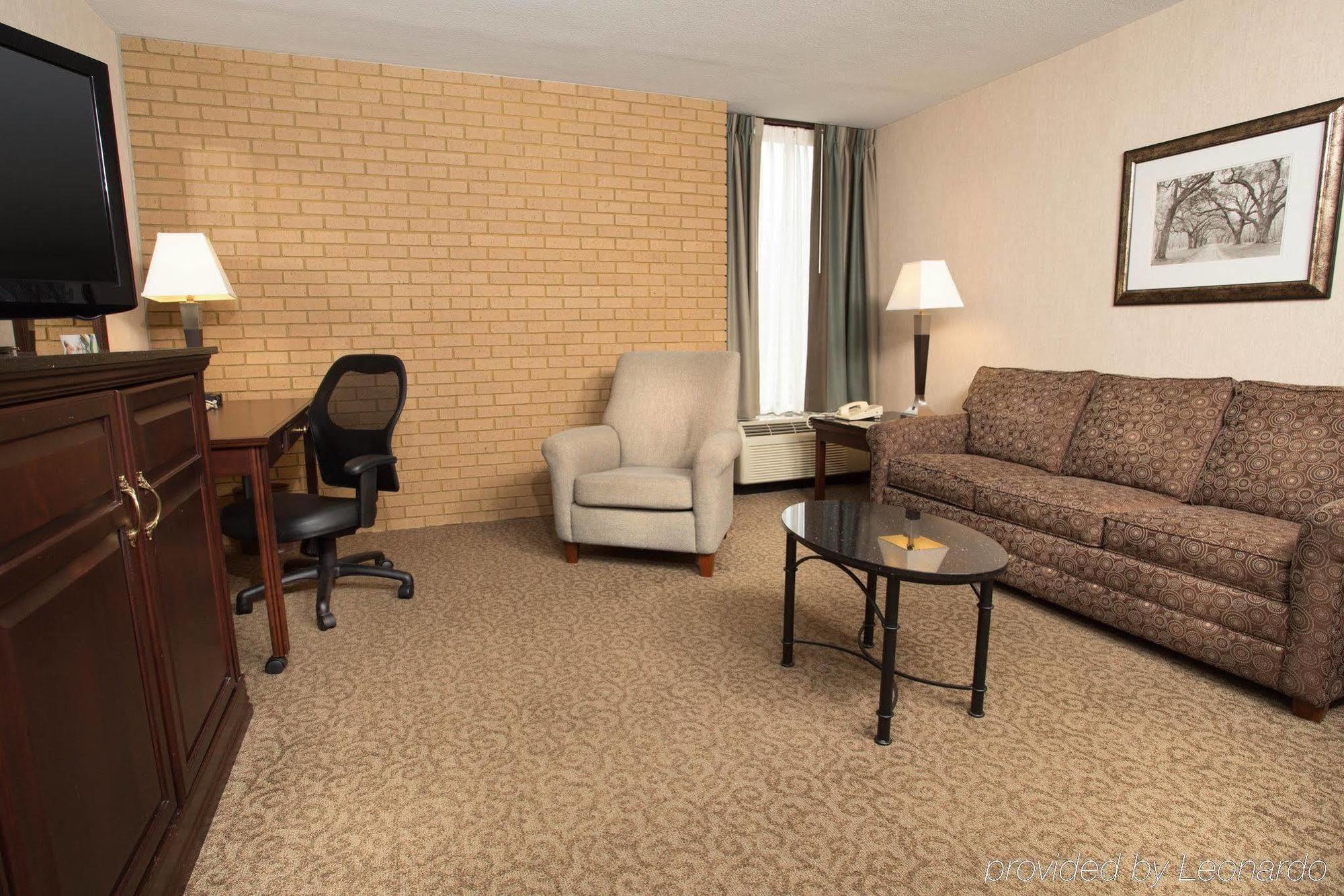 Drury Inn & Suites Louisville East Quarto foto
